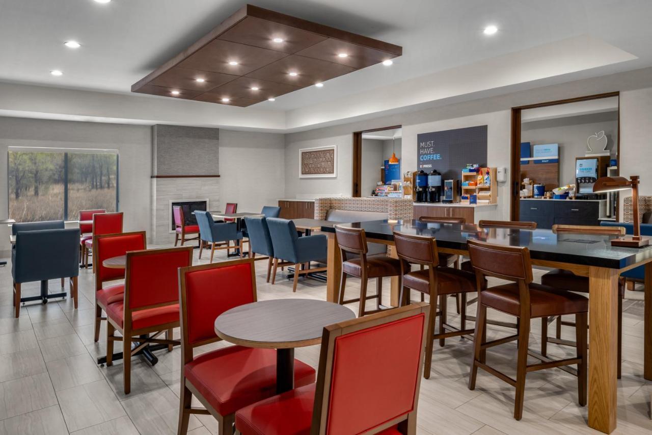 Holiday Inn Express & Suites Graham By Ihg Extérieur photo
